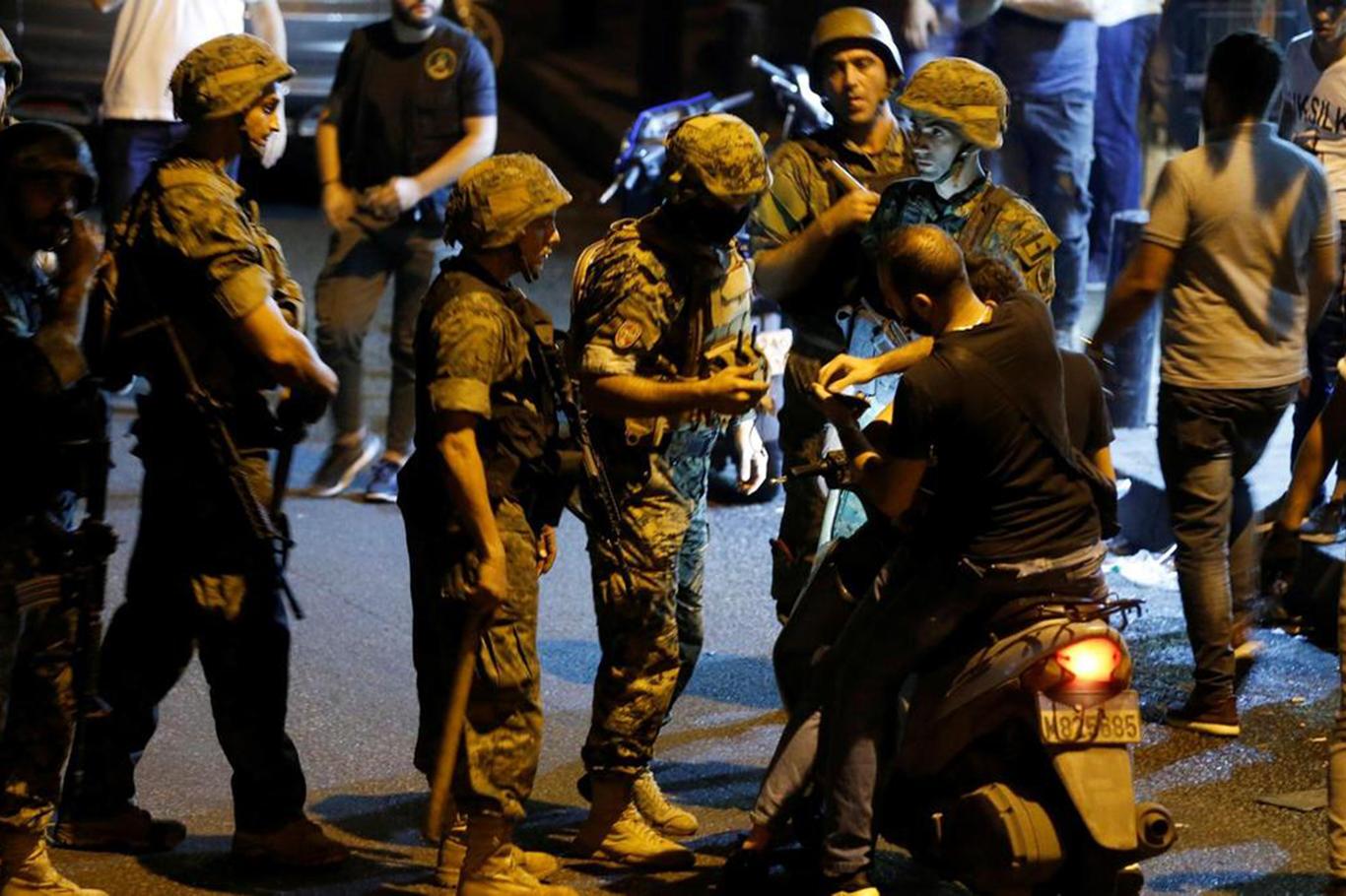 Lübnan'daki eylemlere polis müdahalesi